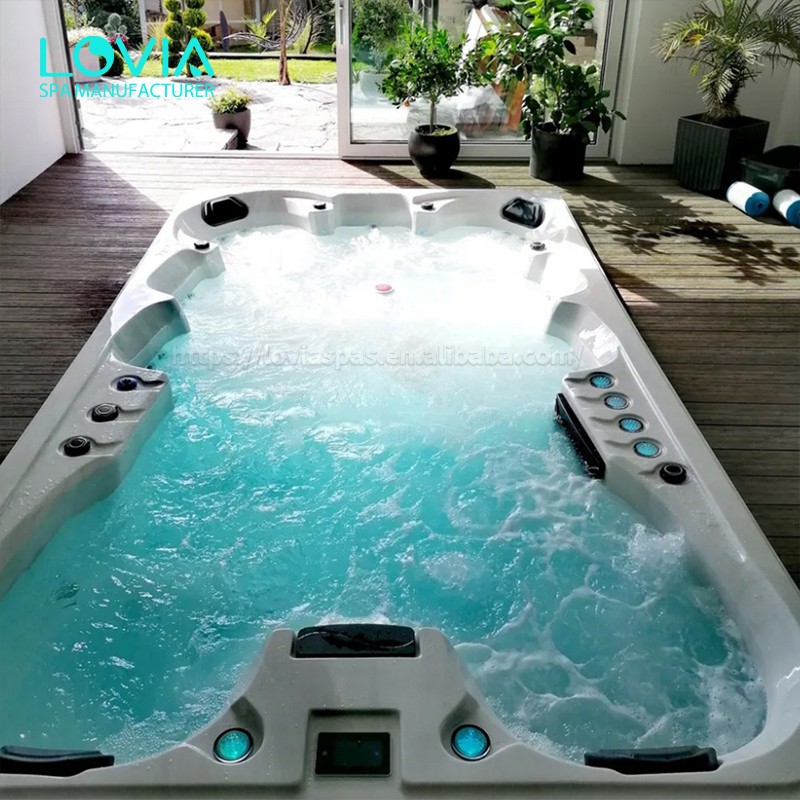 swim spa jacuzzi