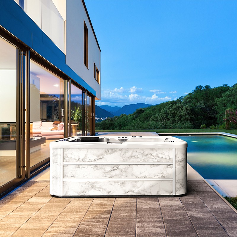 outdoor spa hot tub