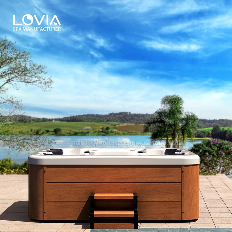 outdoor whirlpool