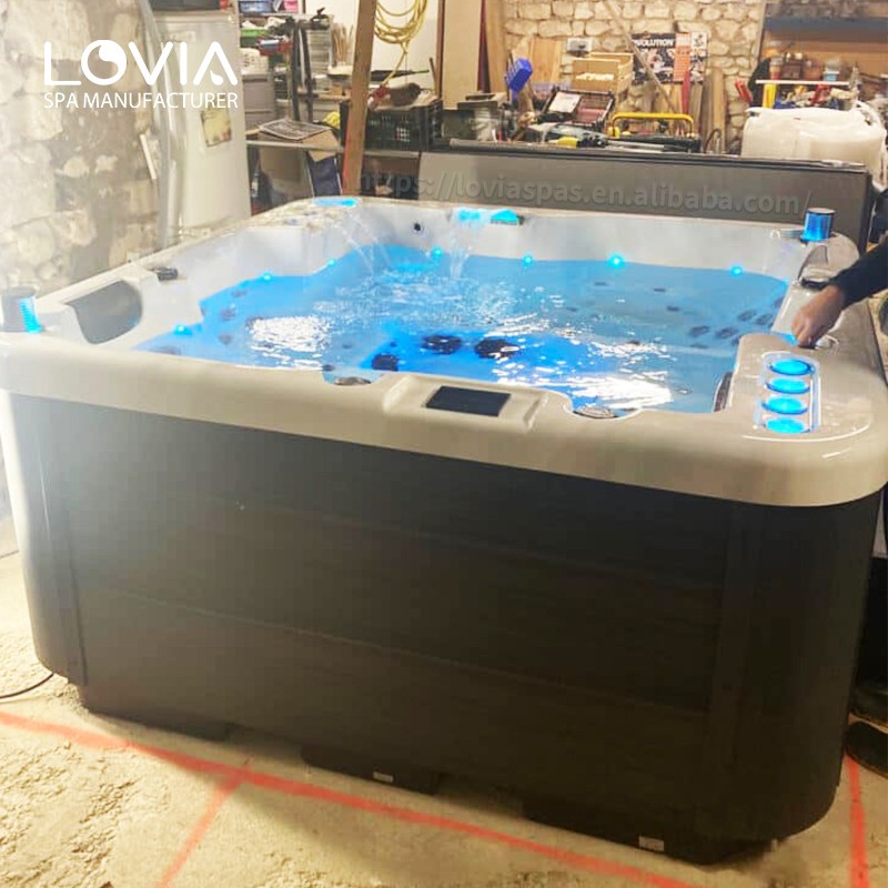 whirlpool hot tub