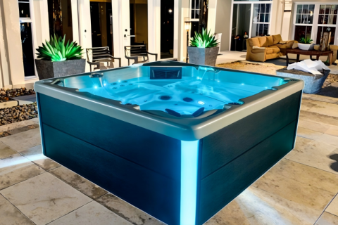 Var är avloppet på en spa-jacuzzi?