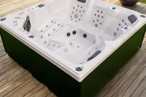 dlaczego moja wanna z hydromasażem zatrzymuje się na temperaturze 40°C?