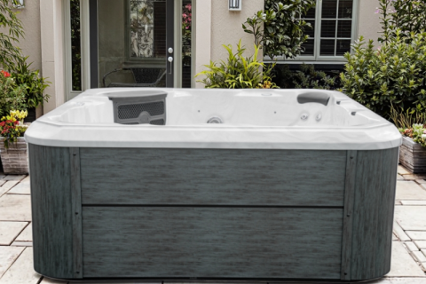 Una vasca idromassaggio può essere riempita troppo?