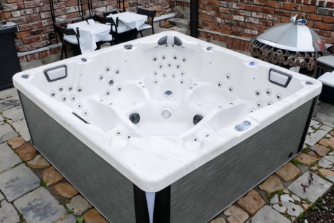 Hvad er komponenterne i et spa-jacuzzi?