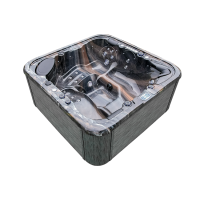 Venkovní vířivka s vyhřívanou vířivkou a nastavitelnými tryskami