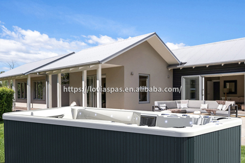 Ali je bolje dodati klor v plavalni spa zjutraj ali zvečer?