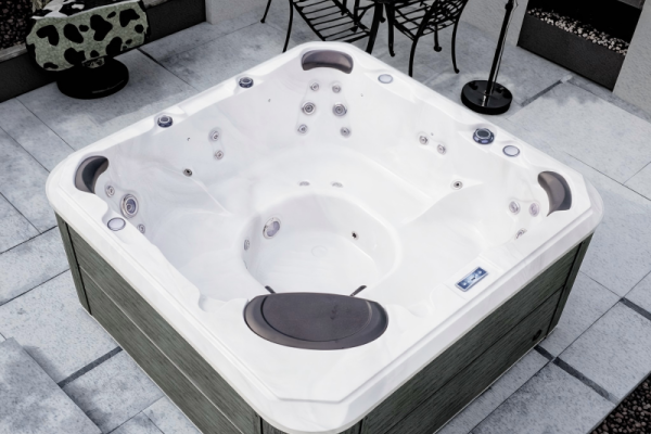 Ali lahko masažna kad v zdravilišču lajša simptome prehlada?