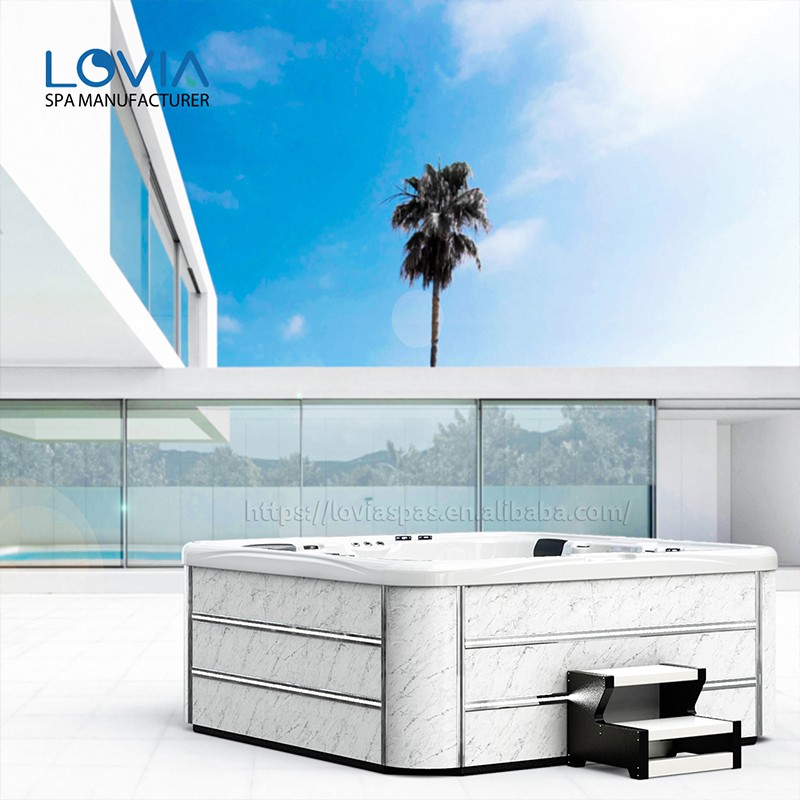 Outdoor Hot Tub