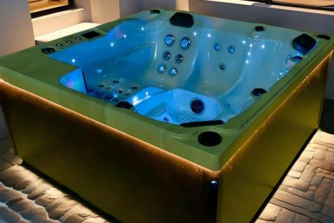 How do outdoor whirlpool hot tubs affect heart rate?