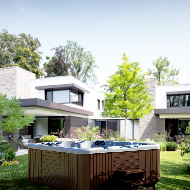 outdoor whirlpool spa outdoor whirlpool spa