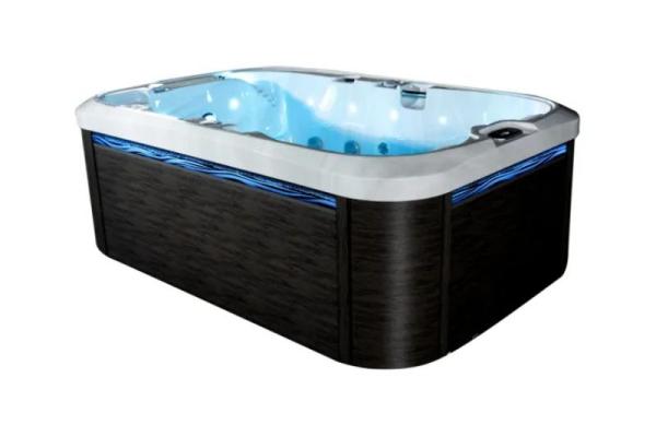 Wprowadzenie na rynek nowych wanien z hydromasażem LOVIA® L305, L309 i L310