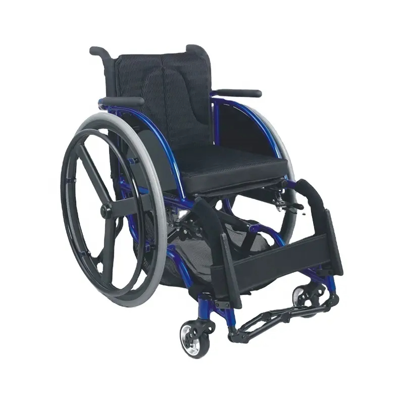 Folding sports wheelchairs