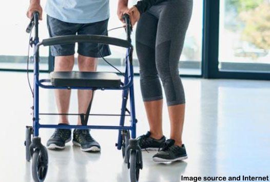 Kaligtasan, kakayahang umangkop, at pagiging praktiko: isang gabay sa pagpili ng chair walker