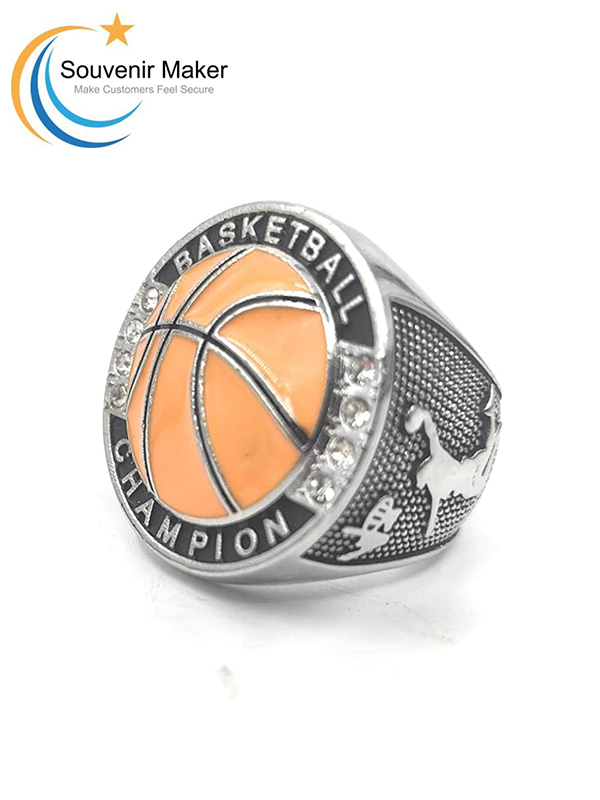 Personalizovaný prsteň na majstrovstvá v basketbale