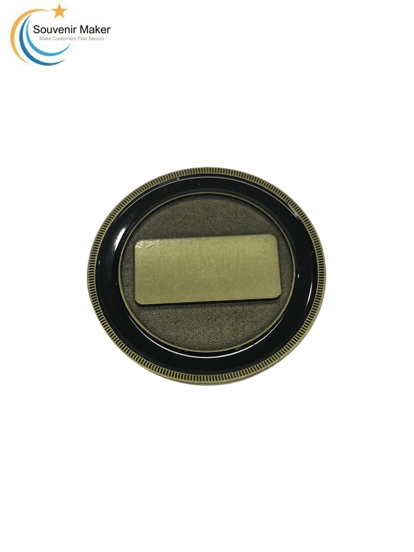 Старинная монета вызова с латунным покрытием
