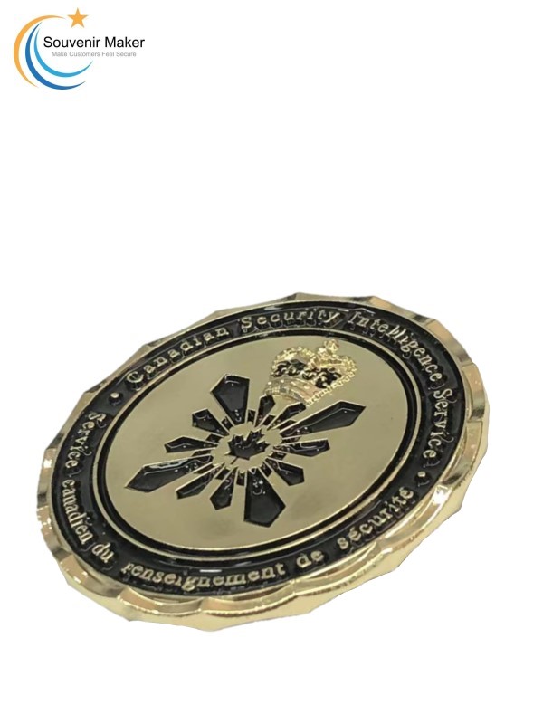 Изготовленная на заказ монета Испытание в отделке из яркого золота с 3D-гравировкой