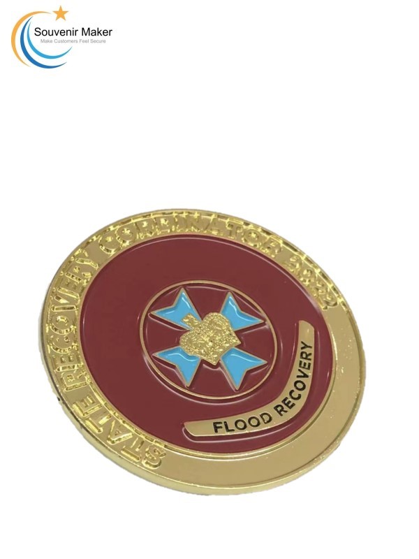 Moneda de desafío personalizada en acabado dorado brillante rellena con esmalte suave