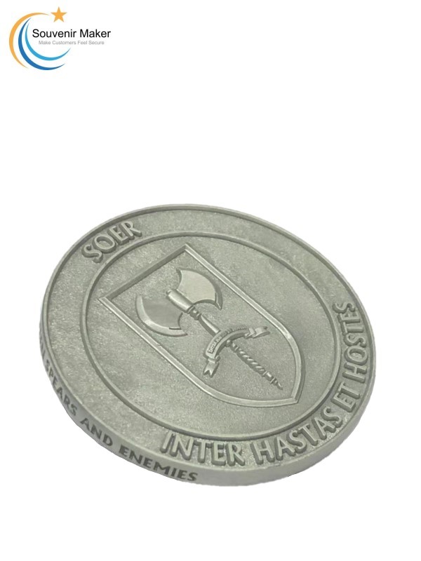 Moneta sfida personalizzata con finitura argento antico riempita con smalto morbido