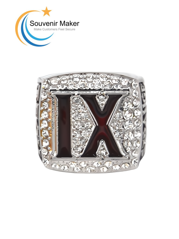 IX Яскравий срібний чемпіонський перстень