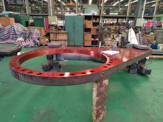 Penyangga Torsi Tekan Rol