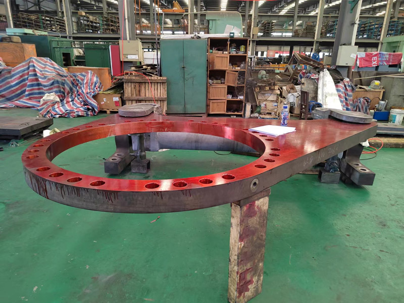 Roller Press Torsion Support