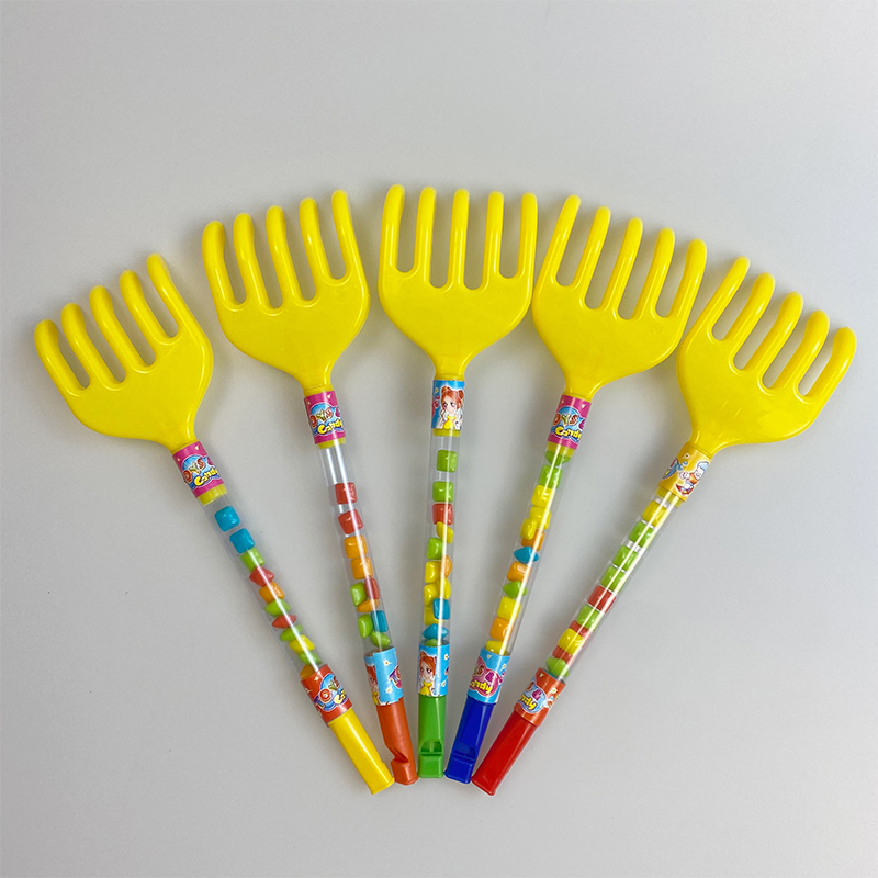 New Arrival Colorful Beach Shovel Toy With Candy