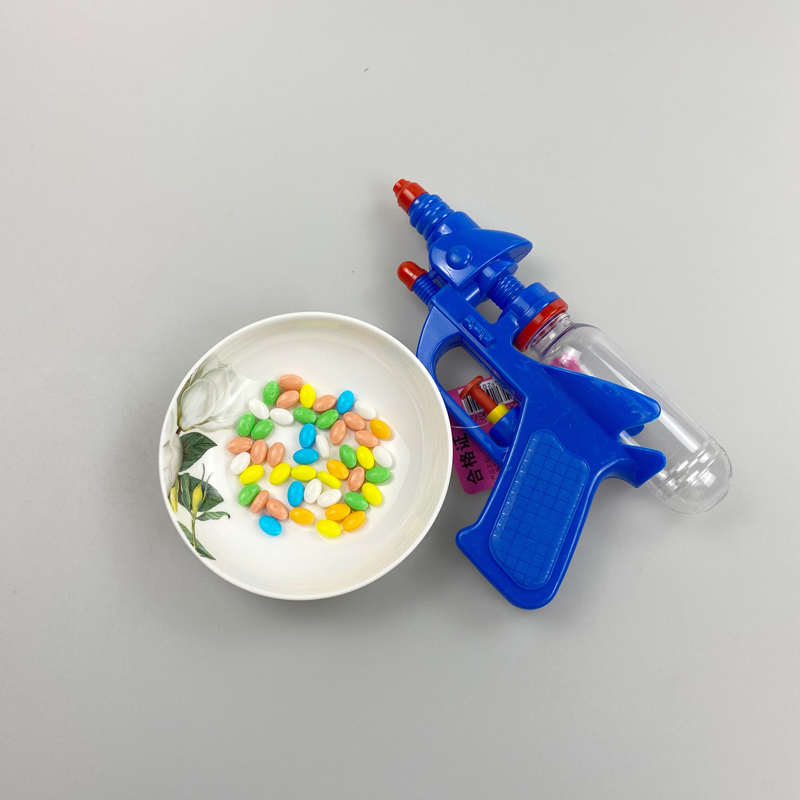 New Best Selling Novelty Water Gun Candy Toy Summer Toys With Candy For Kids