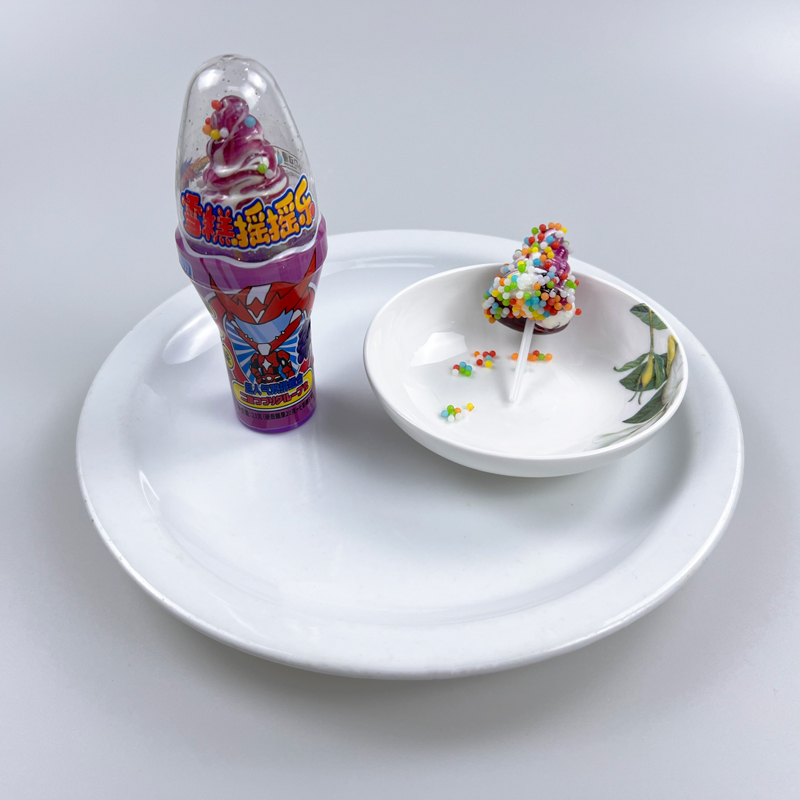 Funny shaking ice cream cone bottle with fruity ice cream shaped hard candy and bead candy