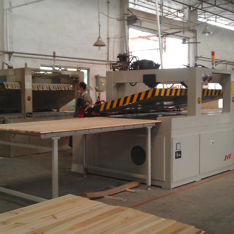 Finger Joint Board Joining Machine With Pusher