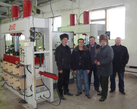 Russia High Frequency Wood Bending Machine