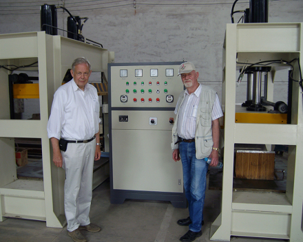 Doblador de madera danés de alta frecuencia