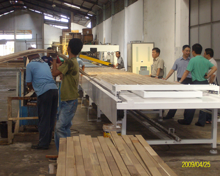 Indonesia High Frequency Wooden Board Joining Machine
