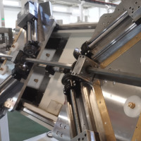 एचएफ स्लैंट वर्कटेबल लकड़ी फोटो फ्रेम असेंबली मशीन
