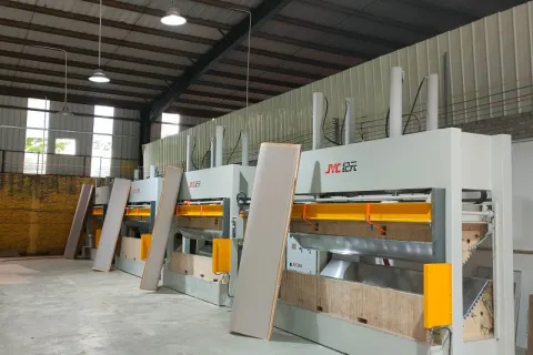 از چوب منحنی در کجا استفاده می شود؟