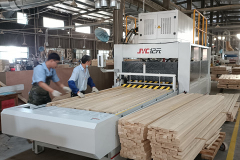 Can High Frequency Wood Board Joining Machines Handle All Wood Panel Production? The Answer May Surprise You!