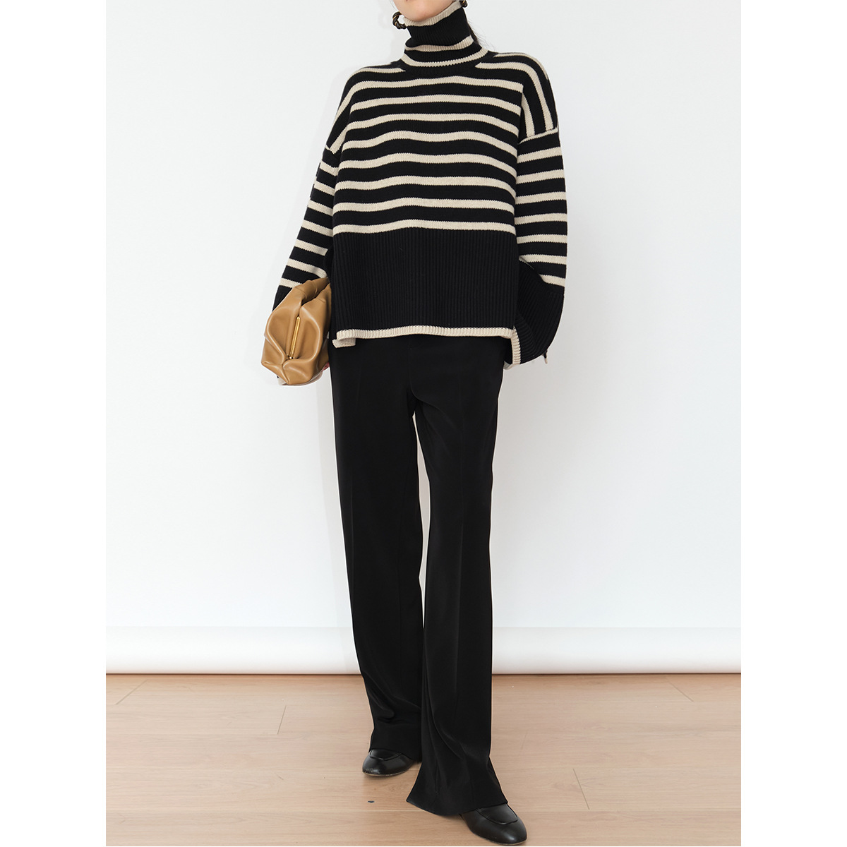 Striped Turtleneck Sweater Women's 2022 New Spring And Autumn Loose Design Niche Knitted Sweater Pullover Coat