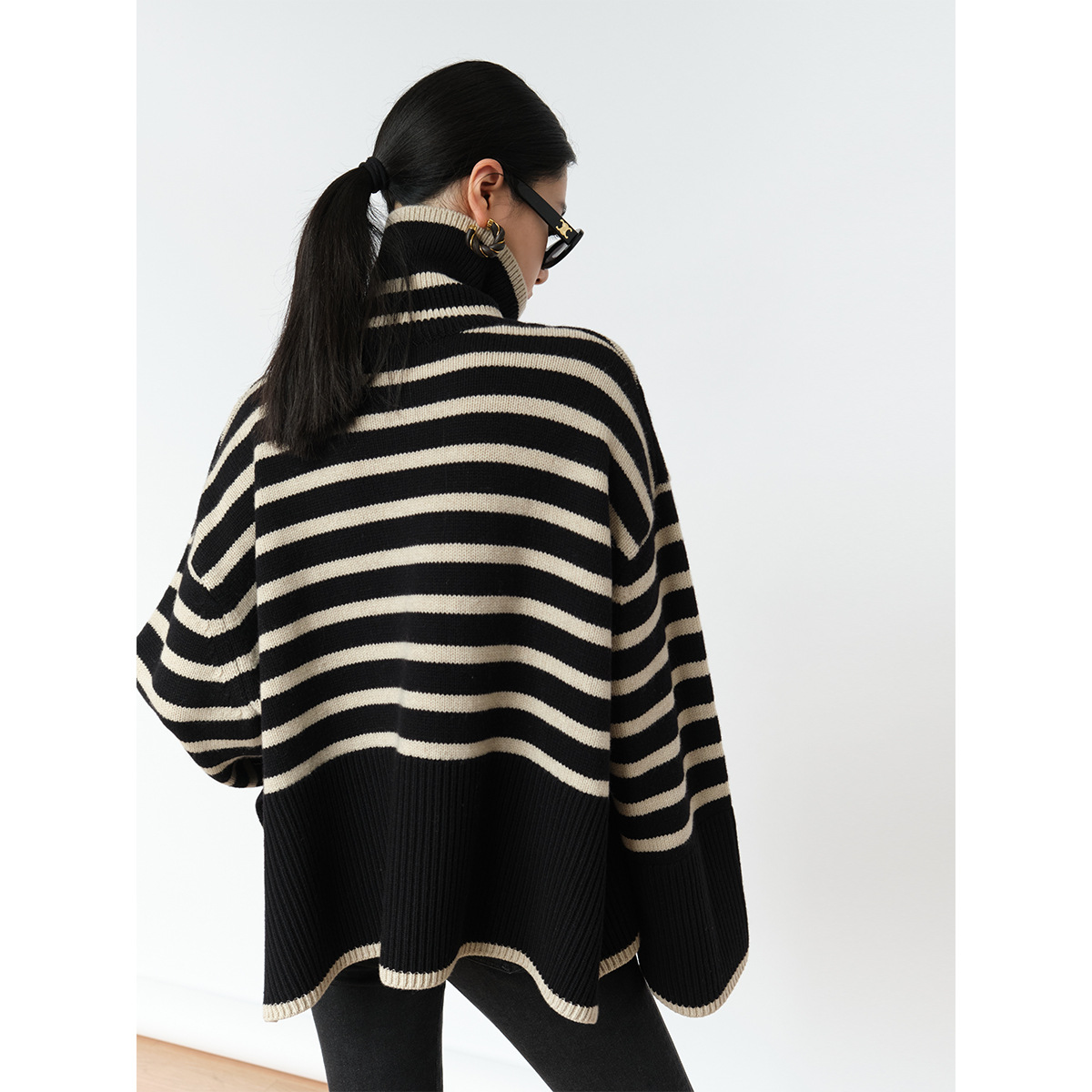 Striped Turtleneck Sweater Women's 2022 New Spring And Autumn Loose Design Niche Knitted Sweater Pullover Coat