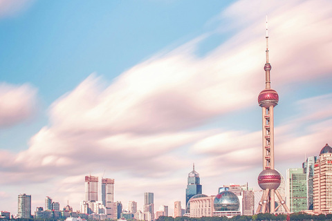 中国・上海:2023年から2025年にかけて新たな住宅用太陽光発電容量が10万キロワットを超える