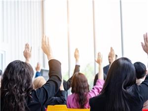 ラバを祝い、文化を継承し、従業員とともに祝う