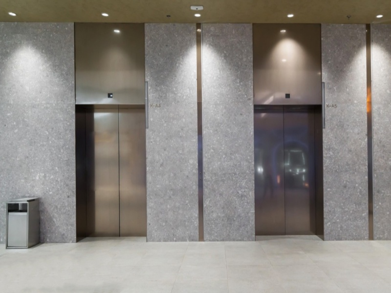 Aplicația și avantajele accesoriilor pentru lift în clădirile inteligente