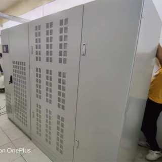 Penyongsang Suria Luar Grid 300KW untuk Industri