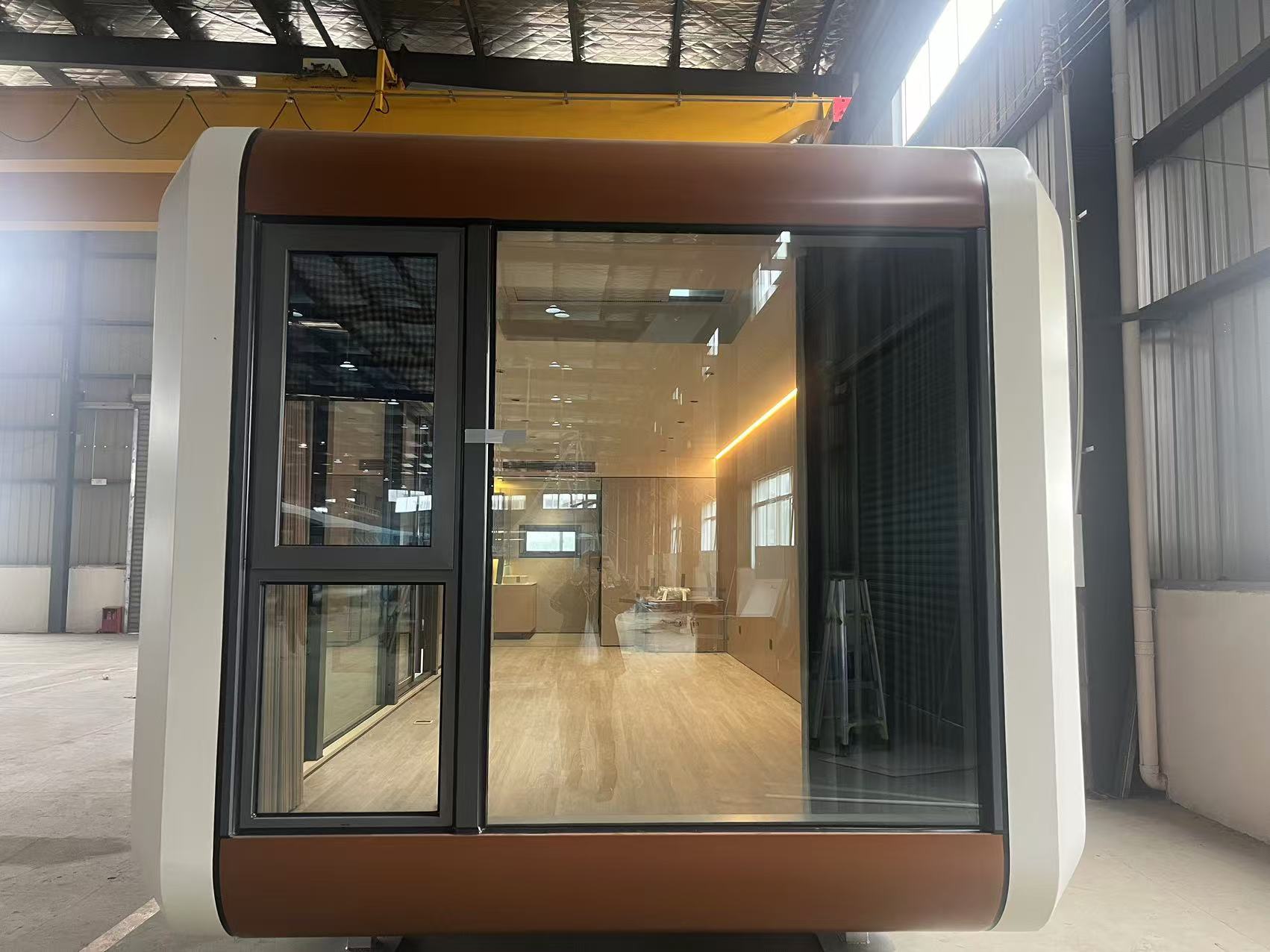 CGCH A7 Lüks Mobil Otel Kabini 40ft Modern Prefabrik Ev Kamp ve Apartman Kullanımı için Modüler Yatakhane Kapsül Evi
