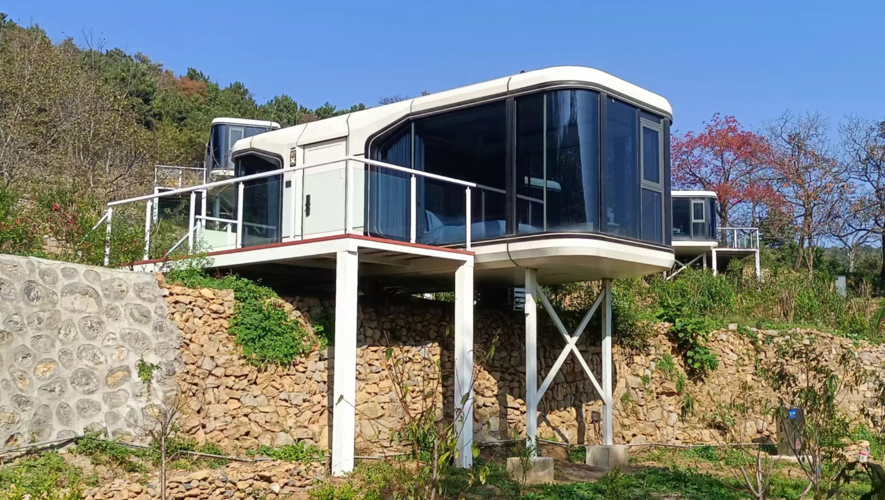 container housing