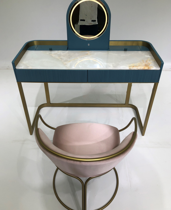 vanity dressing table with lights