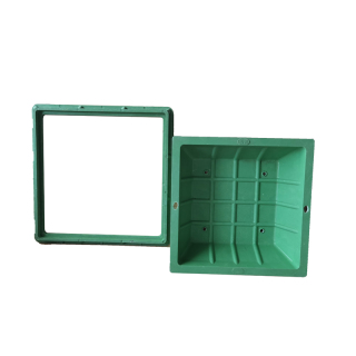 500x500mm Front Garden Grasstop Recessed Composite Manhole Cover