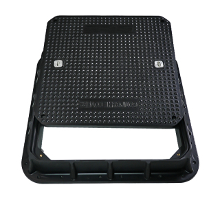 Tampa de bueiro composta para posto de gasolina 600x600mm D400