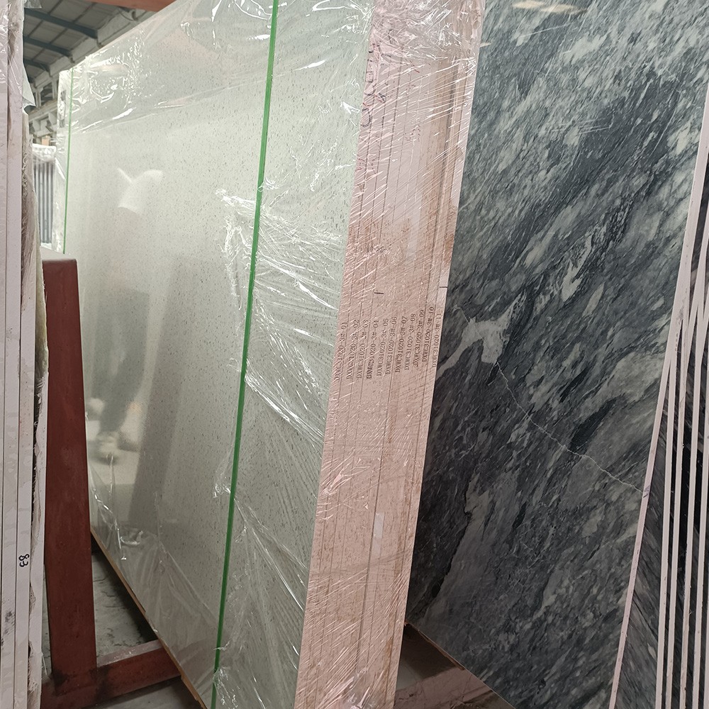 Artificial stone slabs