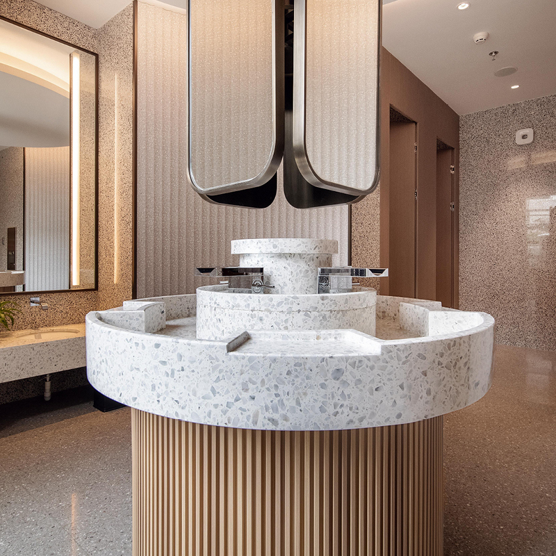 Alpine Terrazzo White Stone lapok lábfalhoz