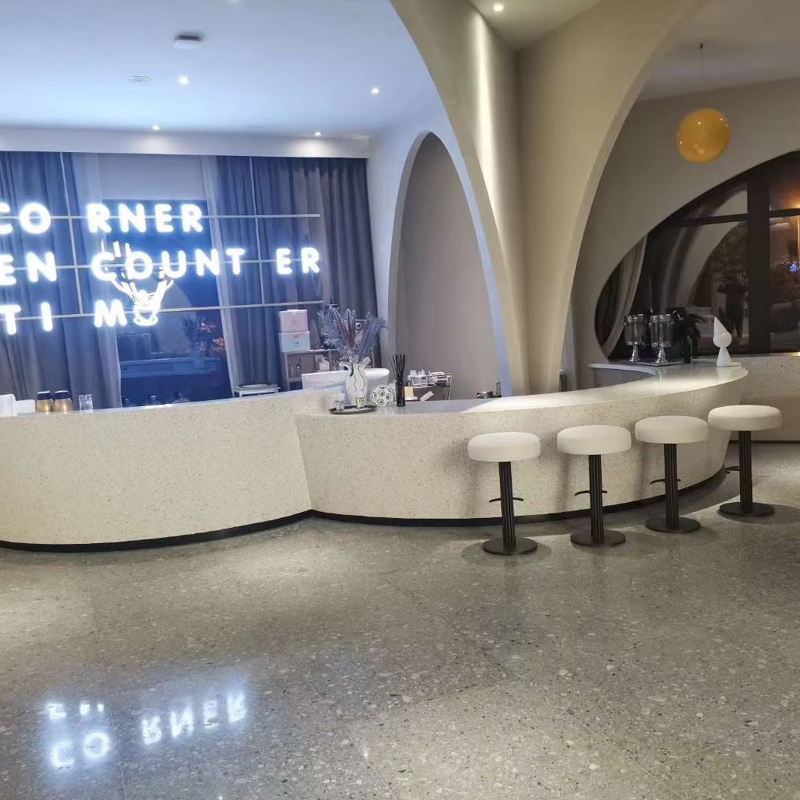 אריח גדול בצבע אפור טרצו טושירו אפר