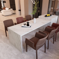 Vit dekorativ kökskvartsstenvägg